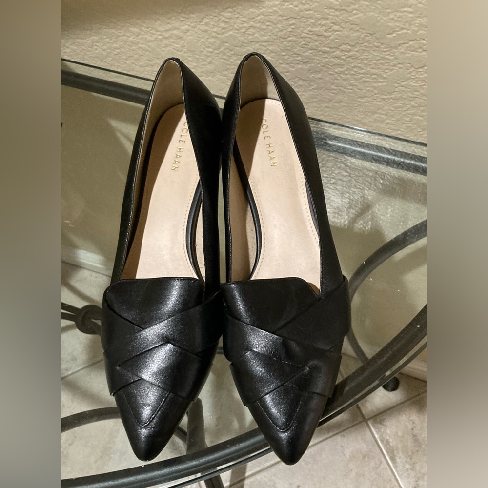 Cole Haan black leather flats